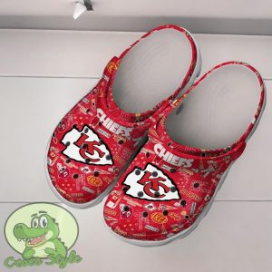 Kansas City Chiefs NFL Christmas Crocs Clogs Shoes For Men Women Product Photo 2