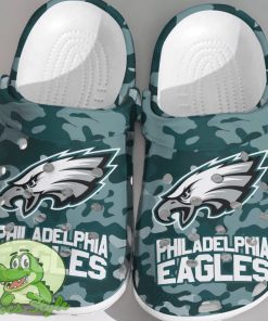 NFL Philadelphia Eagles Football Crocs Comfortable Shoes Clogs For Men Women Product Photo 1